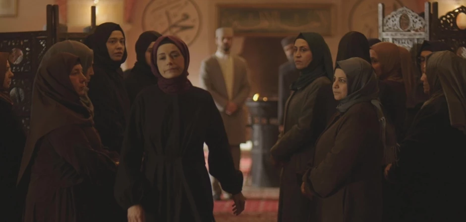 Красные бутоны - кадры из сериала