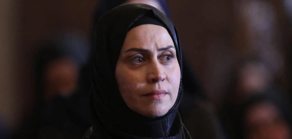 Красные бутоны - кадры из сериала