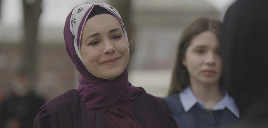 Красные бутоны - кадры из сериала