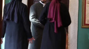 Красные бутоны - кадры из сериала