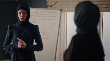 Красные бутоны - кадры из сериала