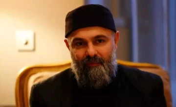 Красные бутоны 6 серия