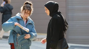 Красные бутоны 1 сезон 9 серия