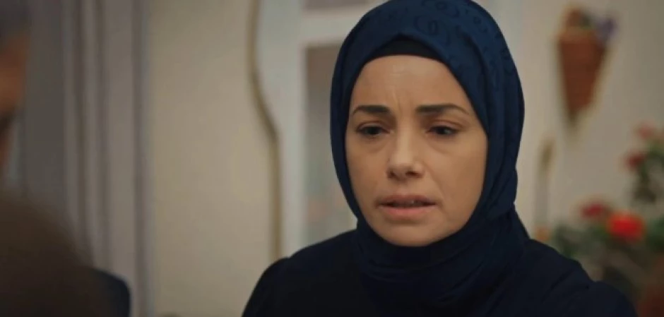 Красные бутоны - кадры из сериала